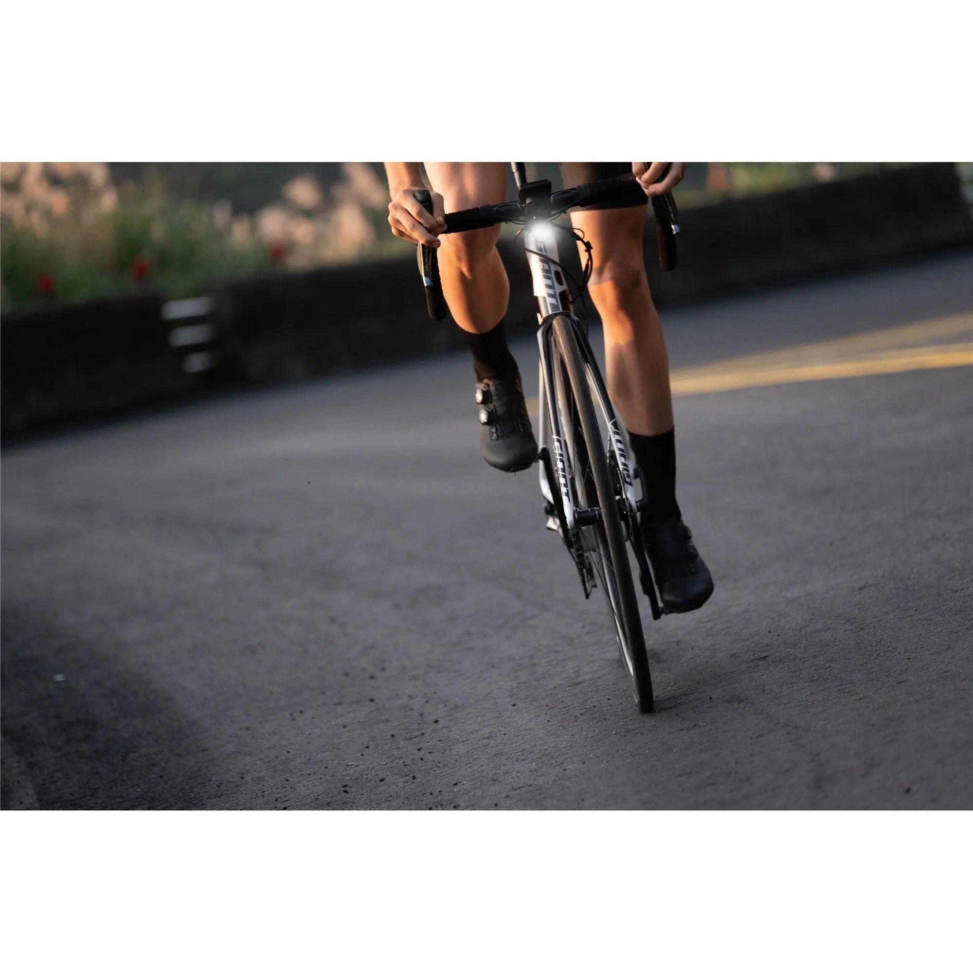 giant-recon-hl-100-usb-04